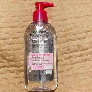 Garnier skin active micellar foaming gel cleanser